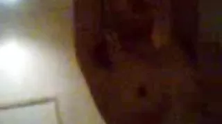 Anālais Sekss ass Meitene ar gribošu vīrieti pie liešanas