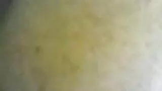 Puisis izdrāž draugs, bet sieva guļ