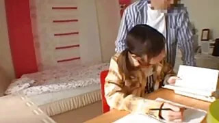 Mīlējas, shaved Incītis, Un Beidz Uz Sejas