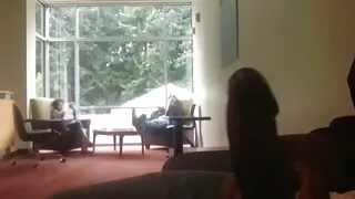 Dude patika tas tik daudz, ka shmara piekrita seksu