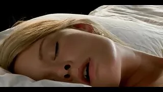 Blondīne teen lec uz cilvēka gailis