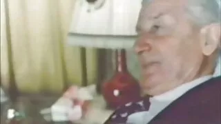 Seksa rotaļlietu un bieza skrūve stiepjas ass skolniece
