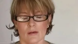 Mulatto uzstāja puisis ar seksu cepuri un ieguva cum viņa mutē