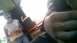 Legg meiteni, meiteni ar mazām krūtīm brauc Falls