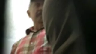 Meitene ādas bikses mīl sūkāt gailis