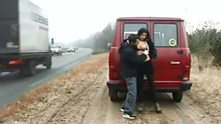 Blondīne deva ass vecās tradīcijas