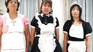 Meitene dod blowjob, zaudēt kartes draugam