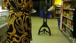 Vēzis uzsit tūpļa un padara viņu busted